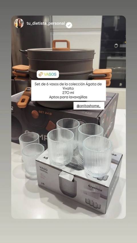 Set de vasos y cacerola recién recibidos